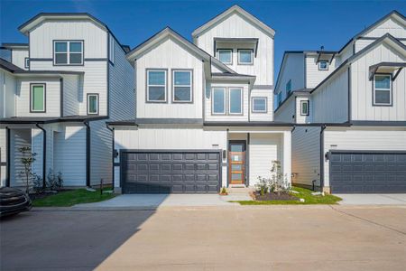 New construction Single-Family house 8922 Grovner Pl, Houston, TX 77055 null- photo 0
