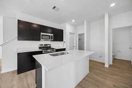 New construction Single-Family house 25224 Leather Leaf Ct, Montgomery, TX 77316 - image 6