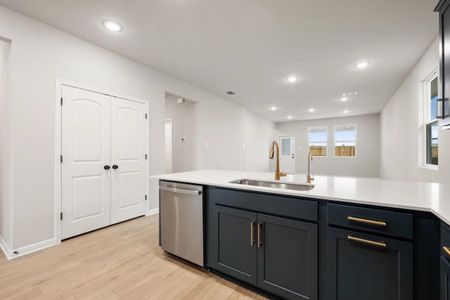 New construction Single-Family house 609 Henry Milton Rd, Georgetown, TX 78626 plan Brodie - image 7