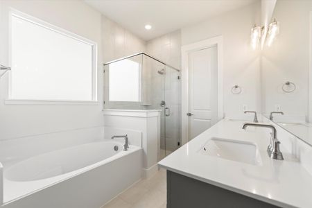 New construction Single-Family house 305 Texas Sage Trl, Weatherford, TX 76085 plan Verbena V2 - image 15