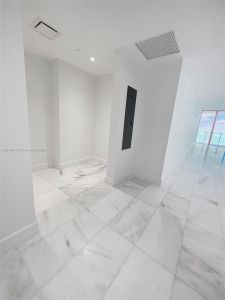 New construction Condo/Apt house 700 Ne 26Th Ter, Unit 2203, Miami, FL 33137 - photo 2 2