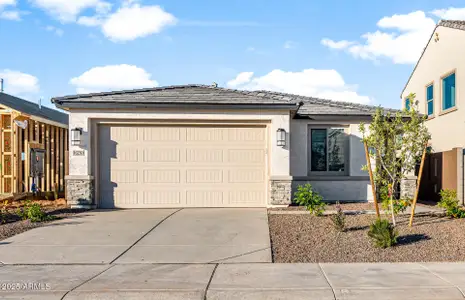 New construction Single-Family house 16230 W Pinnacle Vista Dr, Surprise, AZ 85387 plan Farmington - image