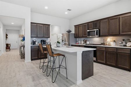 New construction Single-Family house 420 Basalt Dr, Azle, TX 76020 plan Hampton II - image 11
