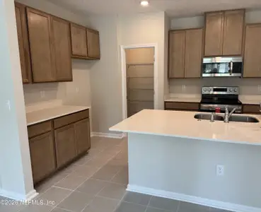 New construction Single-Family house 6230 Weston Woods Dr, Unit 0015, Jacksonville, FL 32222 - image 4