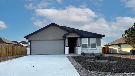 New construction Single-Family house 114 Lilli'S Ln, Comfort, TX 78013 plan The Knight - image