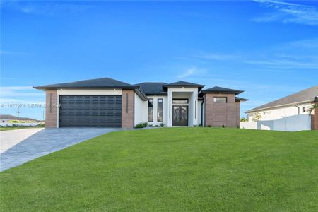 New construction Single-Family house 14 El Dorado Blvd N, Cape Coral, FL 33993 - image