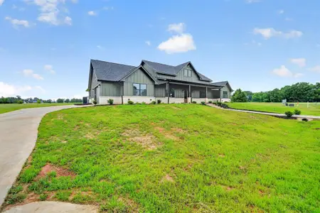 New construction Single-Family house 242 Private Rd, Mount Pleasant, TX 75455 - image