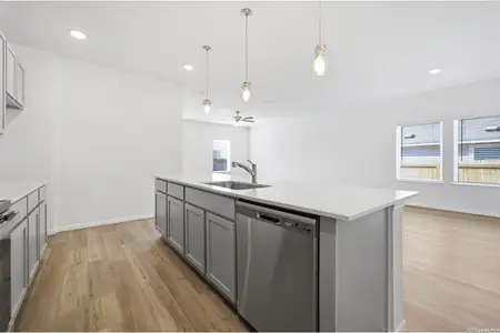 New construction Single-Family house 925 Gray Cloud Dr, New Braunfels, TX 78130 plan Pedernales - image 6