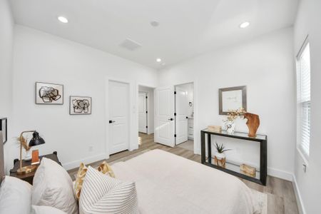 New construction Single-Family house 7729 Hammerly Blvd, Houston, TX 77055 - image 16
