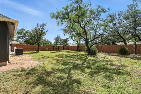 New construction Single-Family house 1515 Green Valley Ln, Granite Shoals, TX 78654 - image