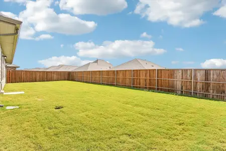 New construction Single-Family house 615 Forest Haven Dr, Van Alstyne, TX 75495 plan Ellerdale - image