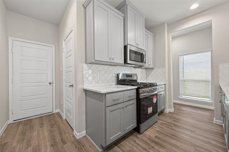 New construction Single-Family house 343 Emerald Thicket Ln, Huffman, TX 77336 - image 17