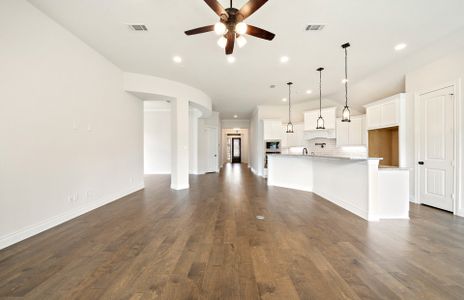 New construction Single-Family house 20927 Medina River Dr, Cypress, TX 77433 plan Plan 2500 - image 18