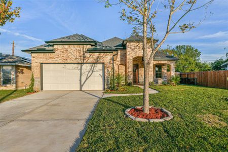 New construction Single-Family house 223 Brown Drive, Pasadena, TX 77506 - photo 0