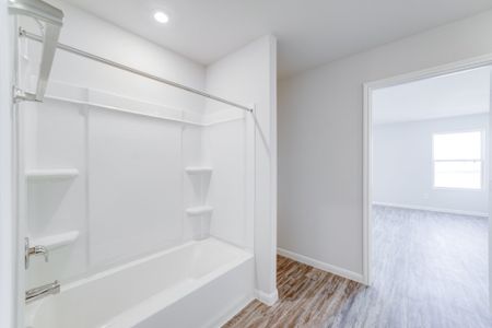 New construction Single-Family house 560 Quail Mdws Dr, Cleburne, TX 76031 plan Jefferson - image 17