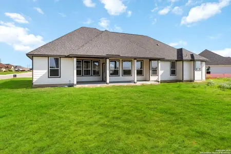 New construction Single-Family house 1562 Vista View Dr, Pleasanton, TX 78064 plan Madison - image