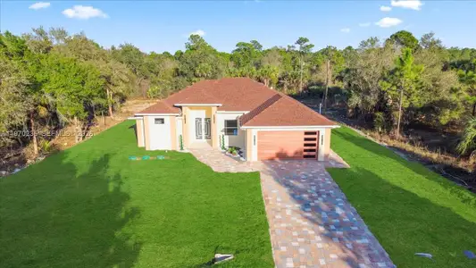 New construction Single-Family house 1618 Richmond Ave N, Lehigh Acres, FL 33972 - image