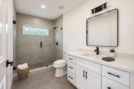 New construction Single-Family house 2213 Brackenridge, Unit B, Houston, TX 77026 - image 10