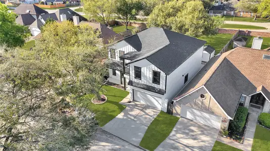 New construction Single-Family house 9026 Lawncliff Ln, Houston, TX 77040 - image