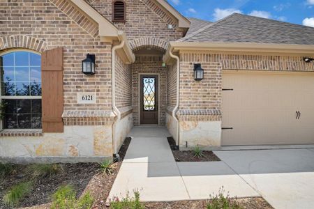 New construction Single-Family house 6121 Villaggio Wy, Fort Worth, TX 76132 Portico- photo 4 4