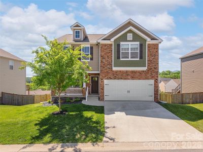 New construction Single-Family house 348 Tavernier Ln, Candler, NC 28715 - image
