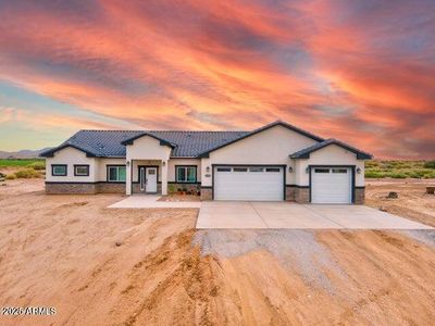 New construction Single-Family house 23527 W Estes Way, Buckeye, AZ 85326 null- photo 0