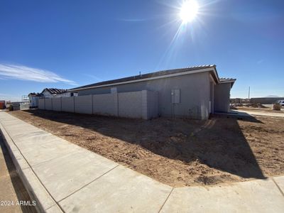 New construction Single-Family house 11691 N Eva Ln, Maricopa, AZ 85139 Marigold- photo 5 5