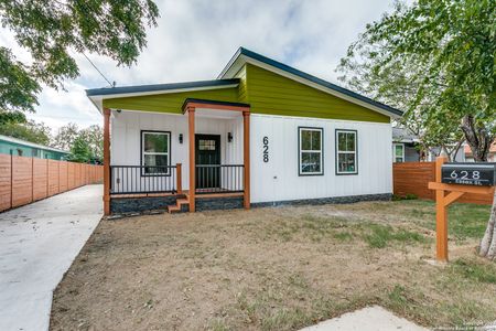 New construction Single-Family house 628 Essex St, San Antonio, TX 78210 - photo 0