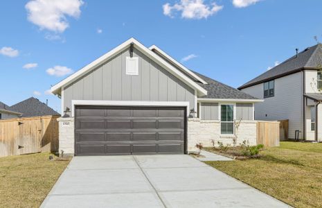 New construction Single-Family house 6707 Alejandro Pl, Cove, TX 77523 plan Barrett - image