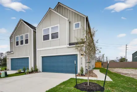 New construction Single-Family house 9113 Highland Northern Wy, Houston, TX 77088 - image