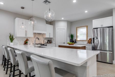 New construction Single-Family house 1012 N Cherry St, San Antonio, TX 78202 null- photo 9 9