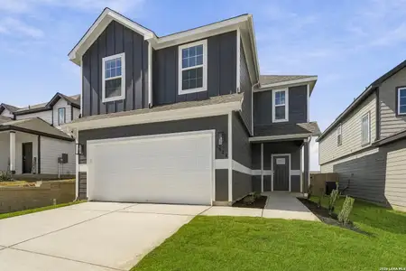 New construction Single-Family house 8823 Black Oak Dr, Elmendorf, TX 78112 plan The Lowry - image