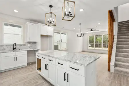 New construction Single-Family house 5703 Barkridge Dr, Granbury, TX 76048 - image 11