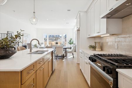 New construction Single-Family house 1522 W 21St St, Houston, TX 77008 - image 6