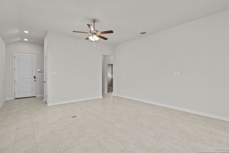 New construction Single-Family house 1549 Alsatian Ave, San Antonio, TX 78253 Travis- photo 2 2