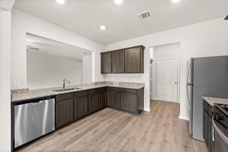 Kingsborough by LGI Homes in Talty - photo 11 11