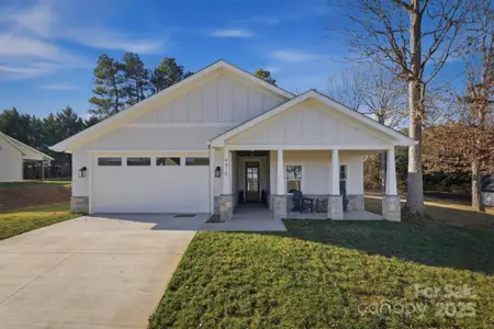 New construction Single-Family house 4418 Bristol Dr, Morganton, NC 28655 - image
