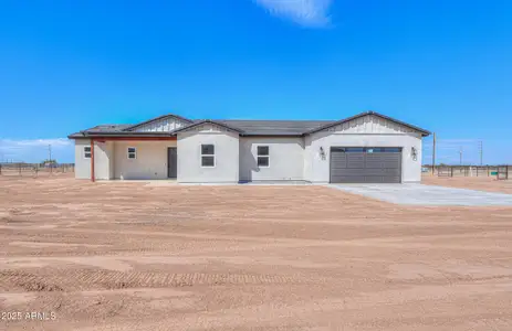 New construction Single-Family house 9388 N Hidden Valley Rd, Maricopa, AZ 85139 - image