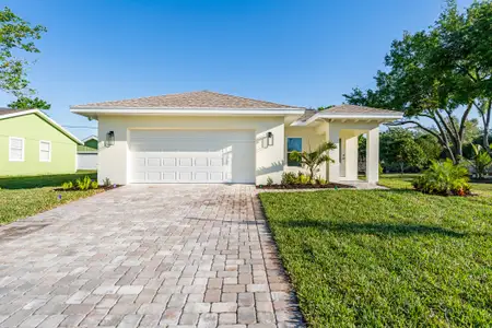 New construction Single-Family house 5910 24Th St, Vero Beach, FL 32966 - image