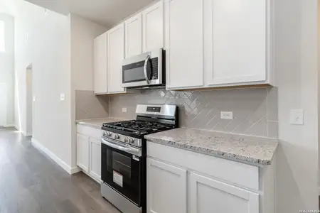New construction Single-Family house 6026 Willow Point Blvd, San Antonio, TX 78219 plan Linden - image 4