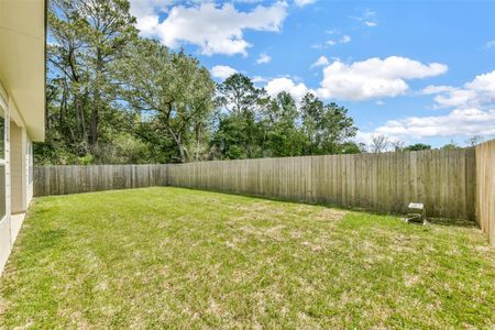 New construction Single-Family house 3018 King Oaks St, Baytown, TX 77251 - image 17