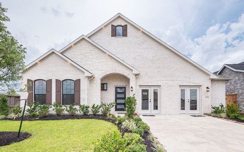 New construction Single-Family house 13233 Golden Isle Drive, La Marque, TX 77568 - photo 0