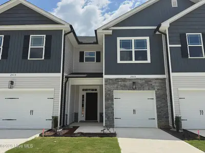 New construction Single-Family house 2015 Tharrington Wy, Rocky Mount, NC 27803 plan 1514 Townhome - image