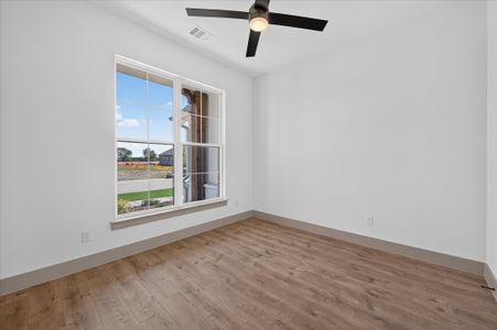 New construction Single-Family house 9204 Wood Duck Dr, Justin, TX 76247 plan The Laredo - image 16