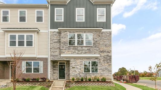 New construction Townhouse house 907 Washington St, Fuquay Varina, NC 27526 plan Hadleigh - image