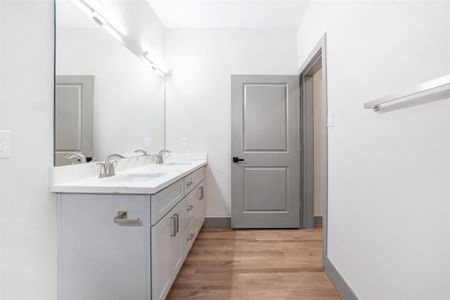 New construction Single-Family house 9916 Dipping Woods St, Houston, TX 77076 - image 9