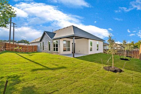 New construction Single-Family house 338 Carlisle Dr, Weatherford, TX 76085 null- photo 26 26