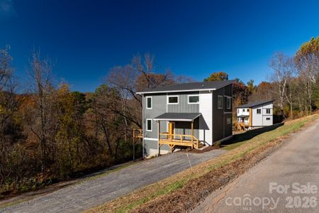 New construction Single-Family house 62 Upper Moffitt Rd, Asheville, NC 28805 - image