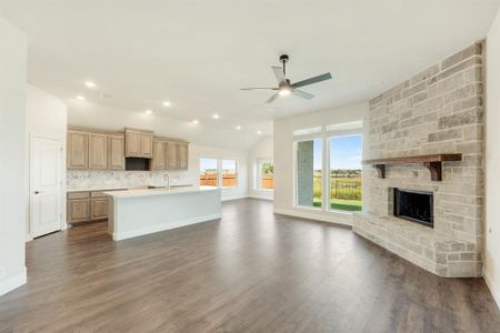 New construction Single-Family house 728 Jaguar Rdg, Godley, TX 76044 Jasmine- photo 13 13