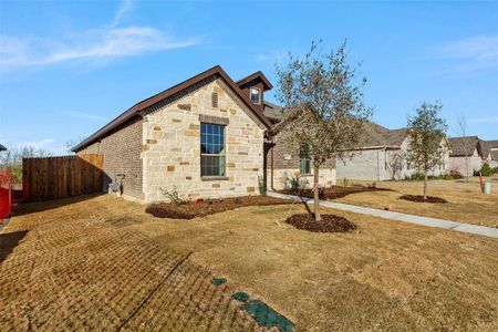 View of front of home with a front lawn